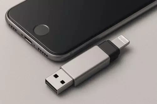 A USB Drive for iPhone